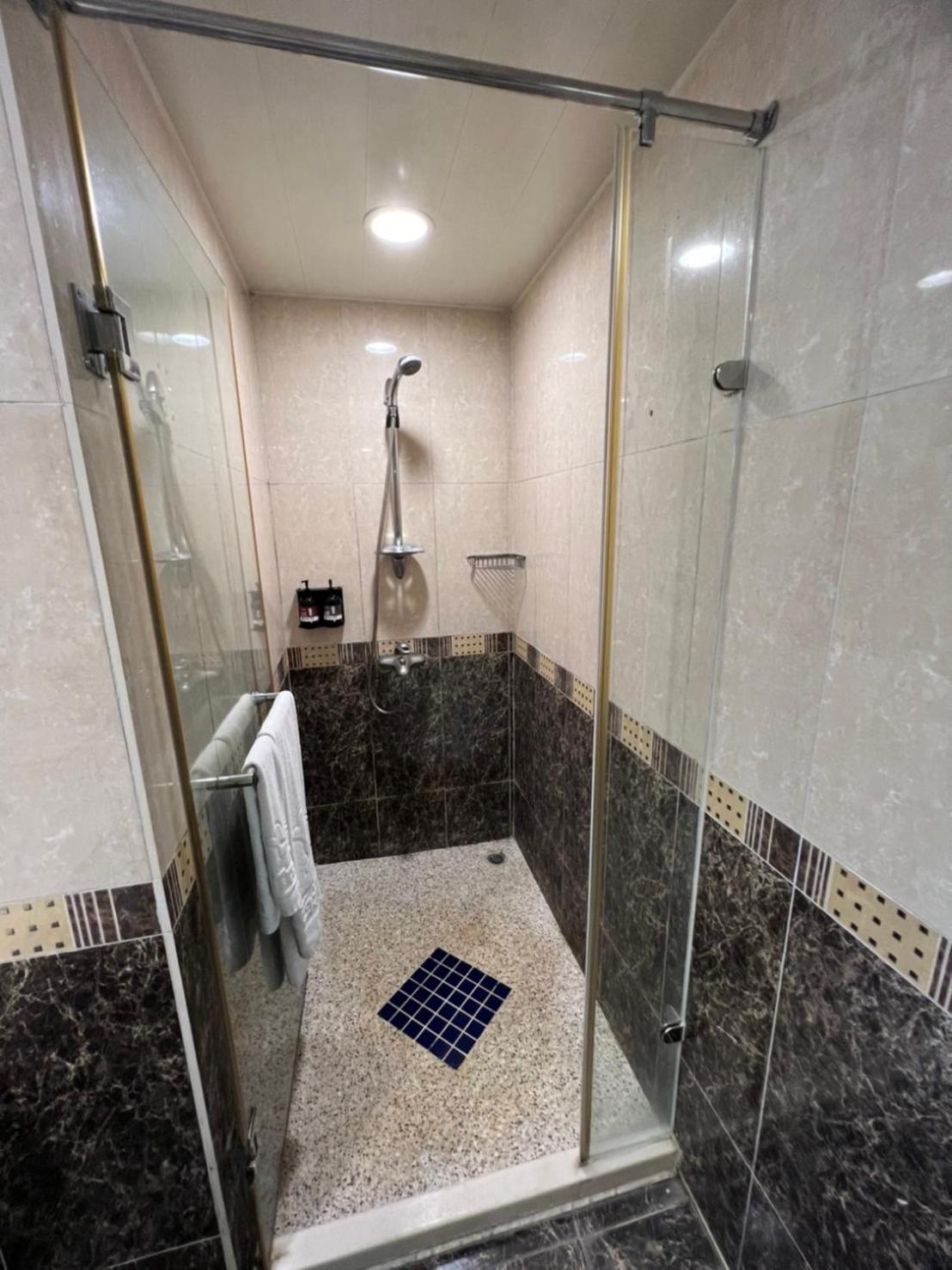 Xinshi Sendale Tainan Science Park Hotel מראה חיצוני תמונה